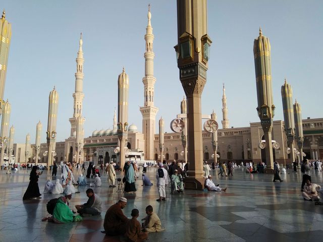 1.-Adab-Mengajak-Anak-Kecil-ke-Masjid-1 Adab mengajak anak kecil ke masjid