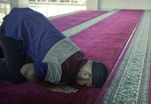 hukum ragu jumlah rakaat