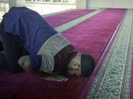 hukum ragu jumlah rakaat