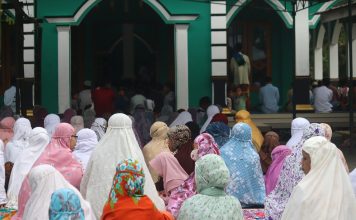 Peristiwa Isra Mi’raj dan Pentingnya Menjaga Sholat Isra Mi’raj dan pentingnya menjaga shalat