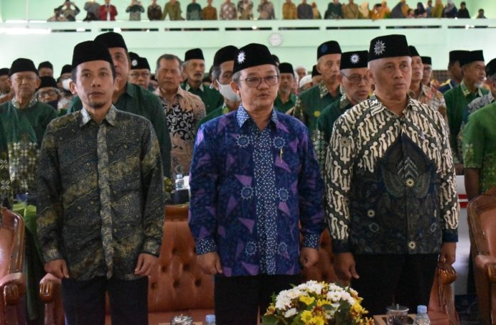 10.-Abdul-Muti-Hadiri-Halal-Bihalal Abdul Mu’ti hadiri Halal Bihalal