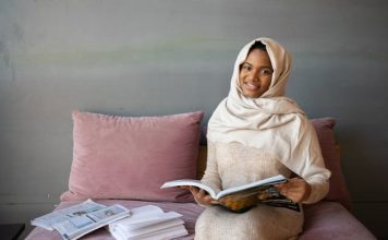 Ikhlas dalam Bersedekah merupakan Penerapan dari Asmaul Husna khlas dalam bersedekah merupakan penerapan dari asmaul husna