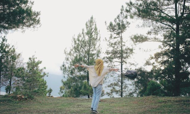 Sulit merasa bahagia walau sudah cukup
