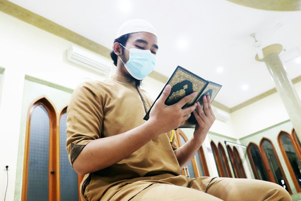 kehormatan diri