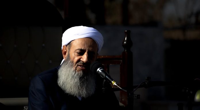 Larangan Memilih Pemimpin Kafir dan Alasannya dalam Perspektif Islam Larangan memilih pemimpin kafir