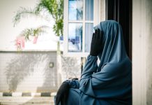 Batas Aurat Wanita di Depan Sesama Wanita Menurut Pandangan Islam batas aurat wanita di depan sesama wanita