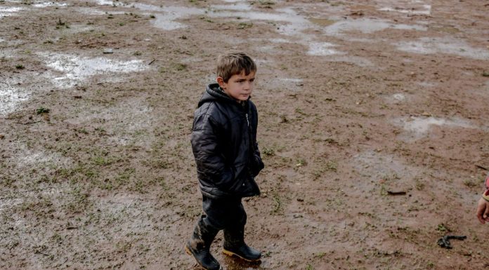 Cara mengajarkan anak tentang najis