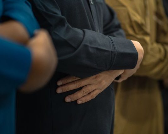 Pentingnya Takut Menjadi Orang Munafik Tanpa Sadar Menurut Al-Qur’an dan Sunnah takut menjadi orang munafik tanpa sadar