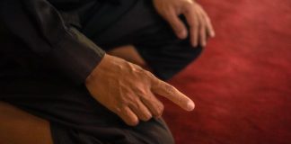 Takut Menjadi Orang yang Merugi di Akhirat, Ini Solusinya takut menjadi orang yang merugi di akhirat
