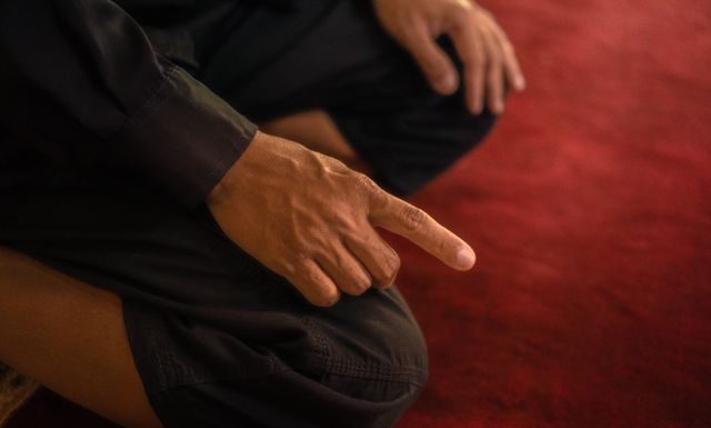 Takut Menjadi Orang yang Merugi di Akhirat, Ini Solusinya takut menjadi orang yang merugi di akhirat