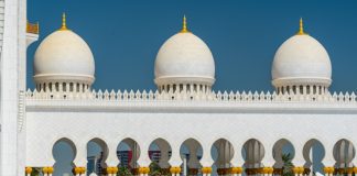 Hukum sentuh wanita bukan Islam