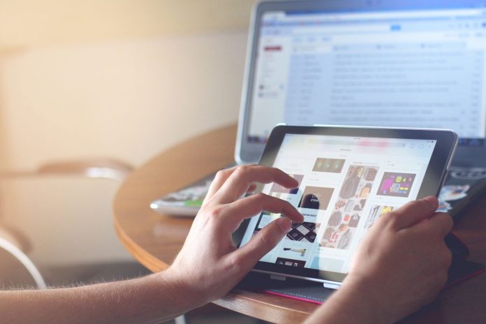 13.-cemas-kehilangan-privasi-di-era-digital-a Cemas kehilangan privasi di era digital
