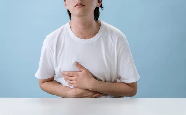 muntah membatalkan puasa