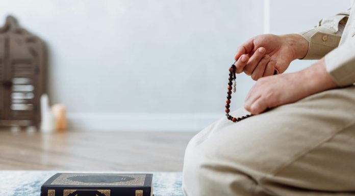 mengingat Allah dengan hati