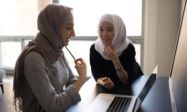 Arti Wassalamualaikum Warahmatullahi Wabarakatuh dan Perbedaannya Arti wassalamualaikum warahmatullahi wabarakatuh