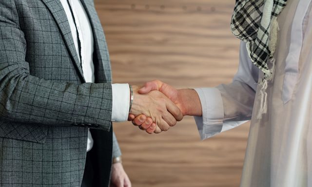 Cara mengajarkan anak meminta maaf