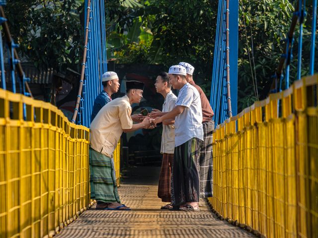 Cara mengajarkan anak meminta maaf