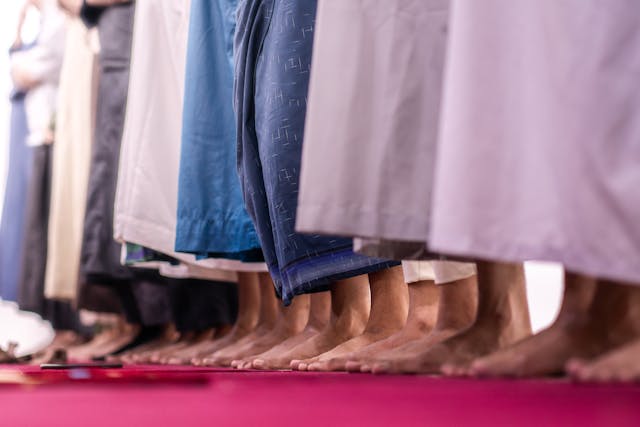 17.-Hukum-Menjamak-Shalat-Saat-Perjalanan-Singkat-1 hukum menjamak shalat saat perjalanan singkat