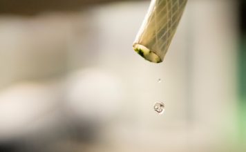 hukum wudhu menggunakan air mineral
