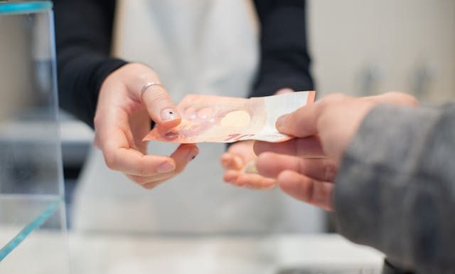 Bersedekah untuk mayit