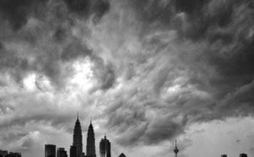 hadis terkait munculnya awan hitam