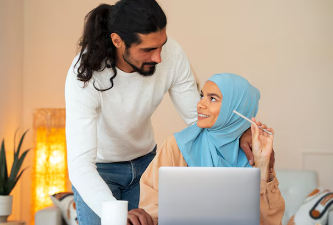Wanita yang sabar menghadapi suami