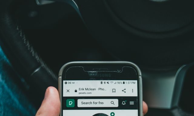 Hukum Memakai Foto Orang Lain untuk Profil Media Sosial, Bolehkah dalam Islam? Hukum memakai foto orang lain