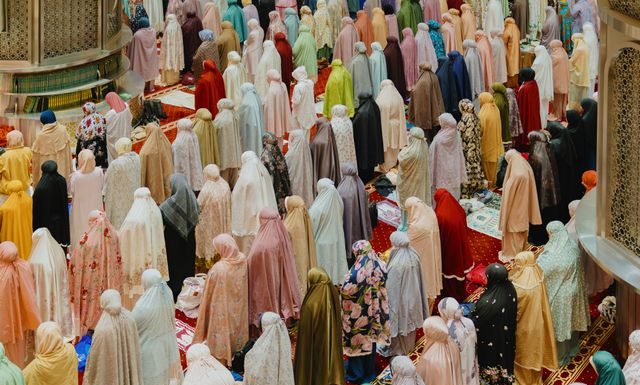 Bagaimana Menjaga Barang Milik Masjid? Ini Adab Menggunakan Alat Salat Bagaimana menjaga barang milik masjid