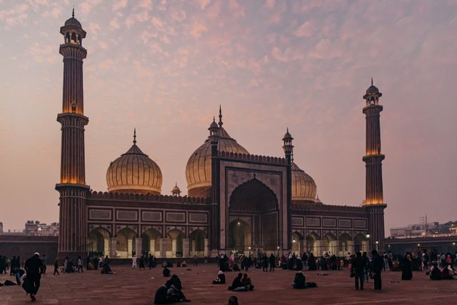 Bagaimana menjaga barang milik masjid