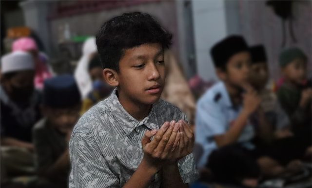 Benarkah Doa Orang Terzalimi Menembus Langit? Doa orang terzalimi menembus langit