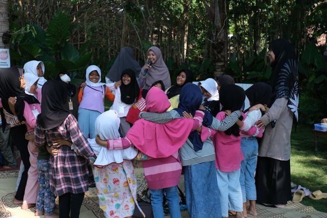 joget tak pantas