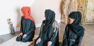 Cara menjaga rasa takut kepada Allah