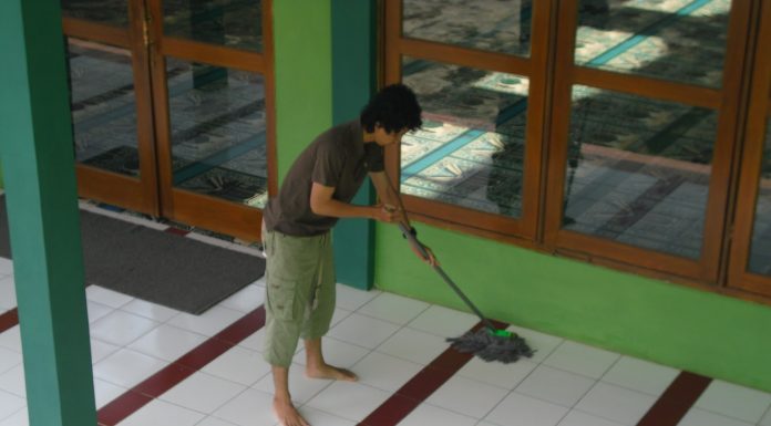 LDII Suka Ngepel Masjid Setelah Orang Non LDII Solat Disitu