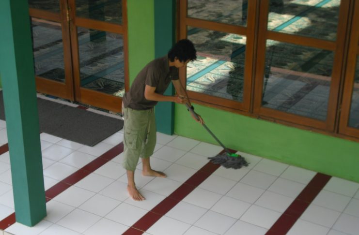 LDII Suka Ngepel Masjid Setelah Orang Non LDII Solat Disitu