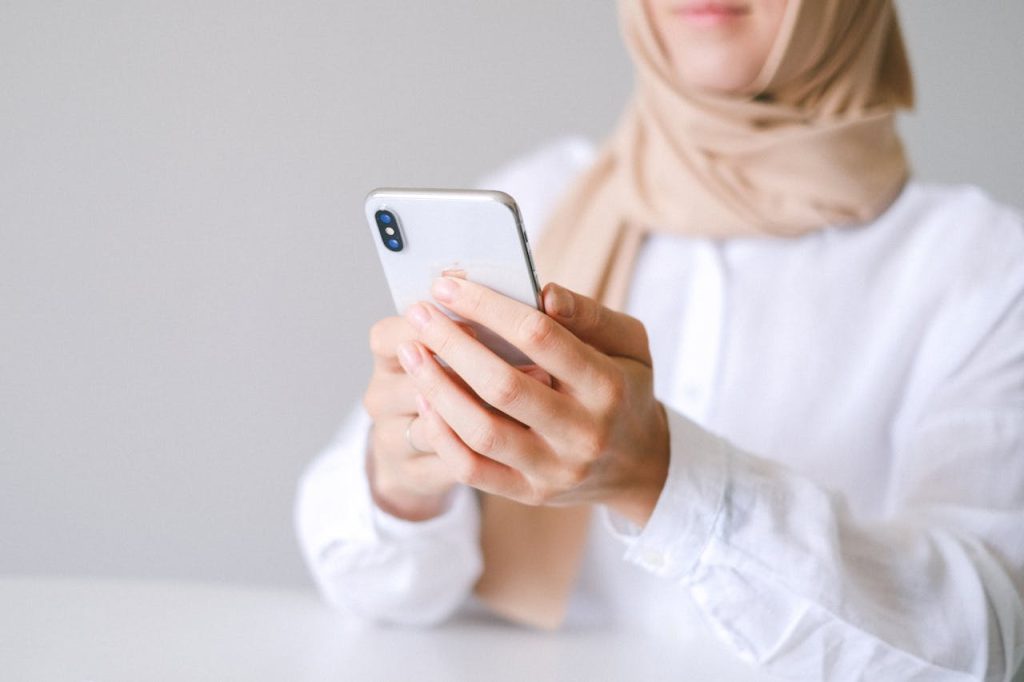 cara memilih jilbab sesuai syariat