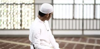 Kehilangan jati diri karena lingkungan