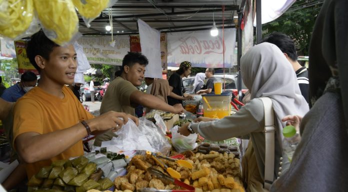 Bagaimana Jika Pembeli Tidak Membayar? Begini Cara Menyikapinya! bagaimana jika pembeli tidak membayar