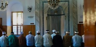 Menjaga iman di tengah ketidakpastian