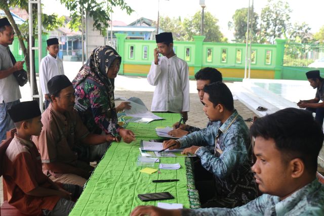 Adab bertanya kepada petugas pelayanan publik