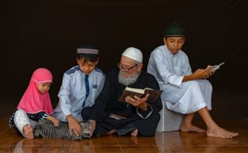 Hidup di Lingkungan Beda Agama, Harmoni dalam Perbedaan Melalui Toleransi Hidup di lingkungan beda agama