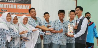 hubungan pertemanan semakin renggang