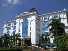 Hukum memanfaatkan jabatan