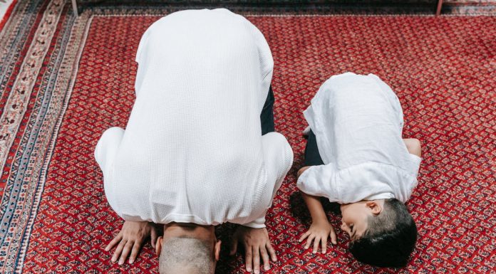 Berbicara saat shalat tanpa sengaja