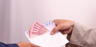 menyikapi teman yang sering meminjam uang