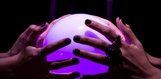 Ciri-ciri praktik perdukunan modern