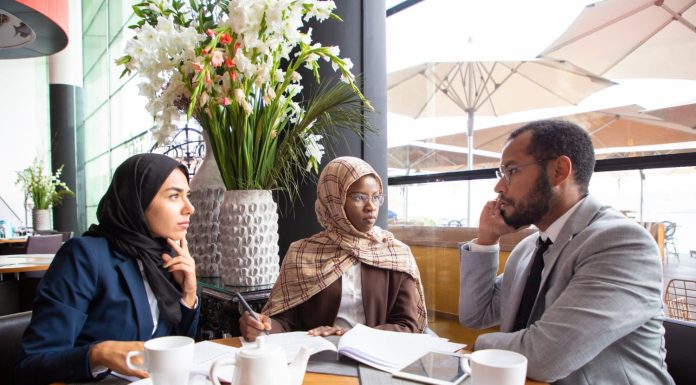 hukum ikhtilat di tempat kerja