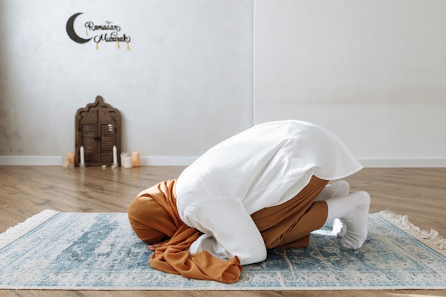 Wajah orang yang tidak pernah sholat
