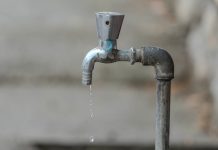 Hukum wudhu dengan air sangat sedikit