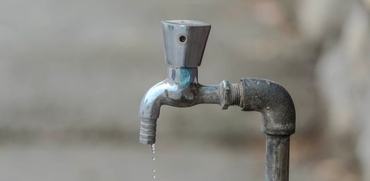 Hukum wudhu dengan air sangat sedikit