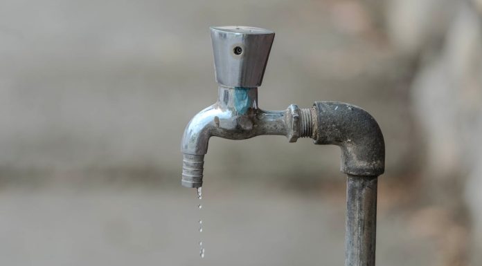 Hukum wudhu dengan air sangat sedikit